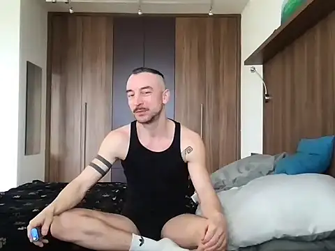 MikeVesrano online show from February 17, 2026, 3:20 pm