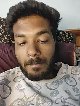 Cummt boy online show from February 18, 2026, 4:21 am