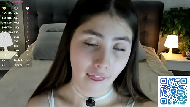  smile in glow  online show from March 15, 2026, 6:37 pm