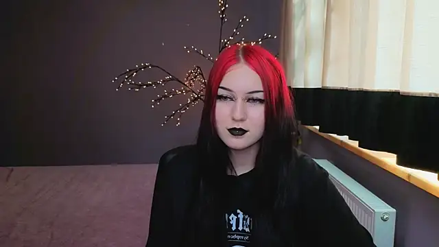 ElizabethVamp online show from July 1, 2026, 5:41 am