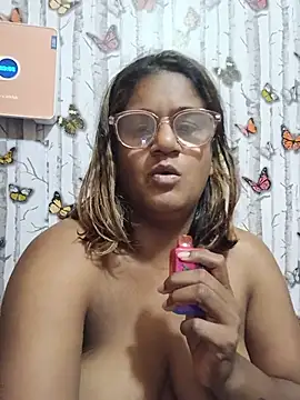 indianstrawberrylips4u online show from July 21, 2026, 10:00 pm