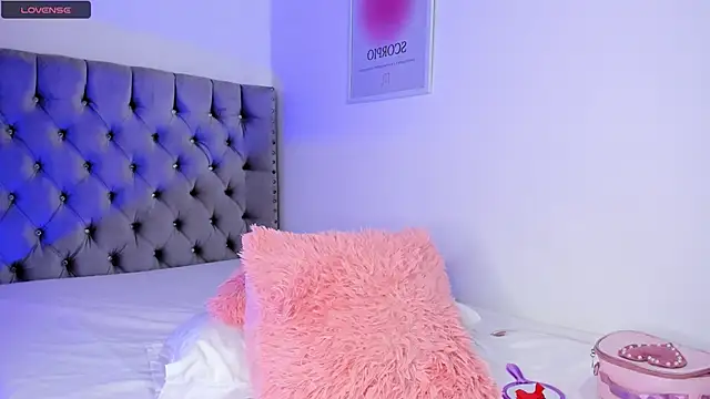 Snapshot of eva_cutee_ chatting on March 7, 2026, 10:04 pm eva cutee online show from March 7, 2026, 10:04 pm