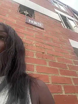 ZarahFerreira online show from February 22, 2026, 9:05 pm