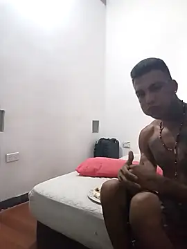 Snapshot of alexander420baby chatting on February 18, 2026, 1:29 pm alexander420baby online show from February 18, 2026, 1:29 pm