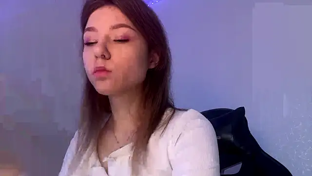 aera elese online show from March 2, 2026, 8:32 am