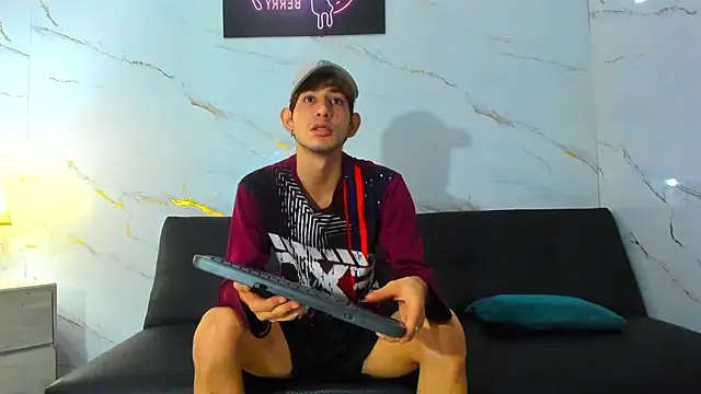 Spicy guys online show from March 23, 2026, 1:11 pm