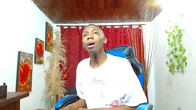 milo018 online show from March 4, 2026, 9:22 pm