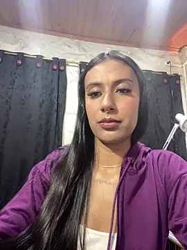 Tifqueen online show from April 27, 2026, 6:39 pm