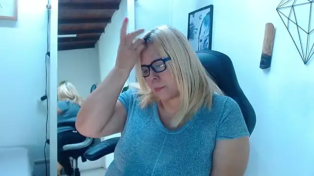 eva colen50 online show from April 6, 2026, 7:15 pm