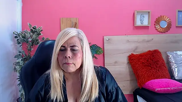 eva colen50 online show from July 29, 2026, 5:34 pm