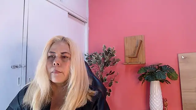 eva colen50 online show from July 11, 2026, 5:57 pm
