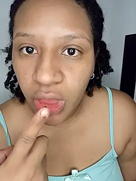 gigiblue89 online show from May 3, 2026, 10:42 am