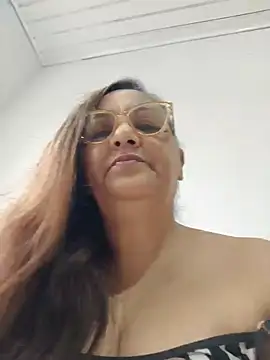Snapshot of Noemipopi chatting on June 30, 2026, 2:06 pm Noemipopi online show from June 30, 2026, 2:06 pm