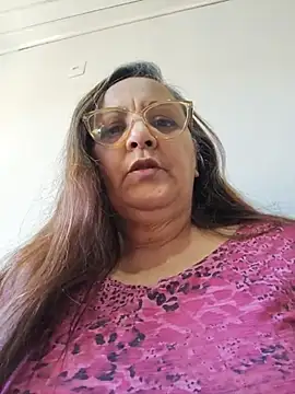 Snapshot of Noemipopi chatting on June 24, 2026, 7:01 pm Noemipopi online show from June 24, 2026, 7:01 pm