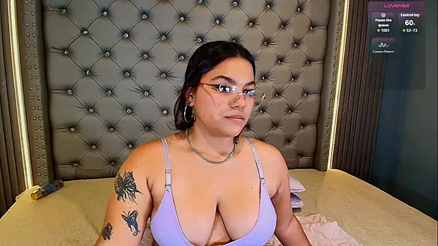 Snapshot of NAOMI_cute_ chatting on March 16, 2026, 6:32 pm NAOMI cute online show from March 16, 2026, 6:32 pm