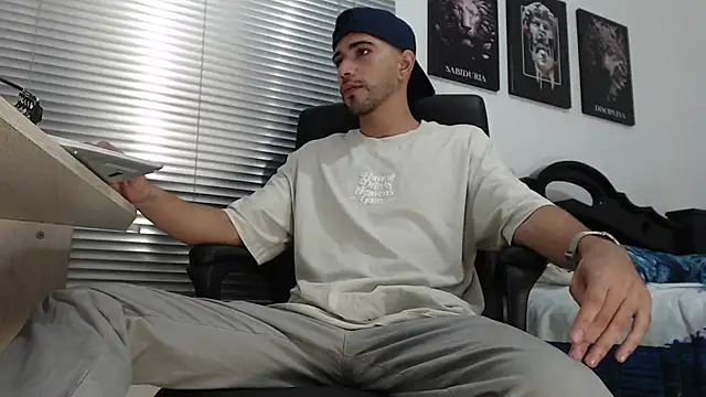 Kratoswolf online show from February 23, 2026, 5:02 pm