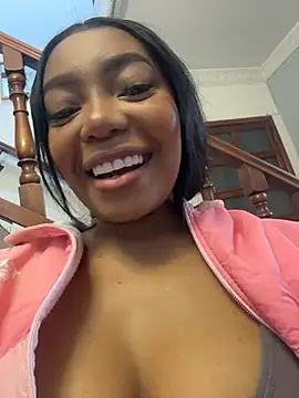 MiaDiamod online show from June 9, 2026, 12:28 pm