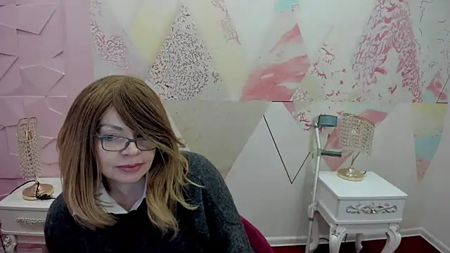 Snapshot of Vella_sripes chatting on February 20, 2026, 10:06 am Vella sripes online show from February 20, 2026, 10:06 am