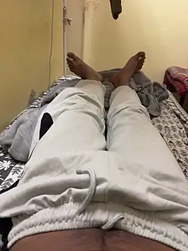 boy69cum online show from February 18, 2026, 2:35 pm
