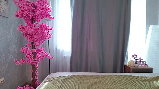 InfiniteBeauty online show from April 23, 2026, 2:08 pm