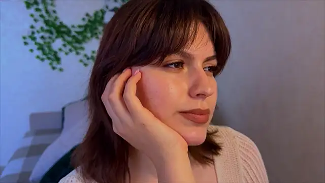 Snapshot of rinamandarina chatting on May 24, 2026, 4:29 pm rinamandarina online show from May 24, 2026, 4:29 pm
