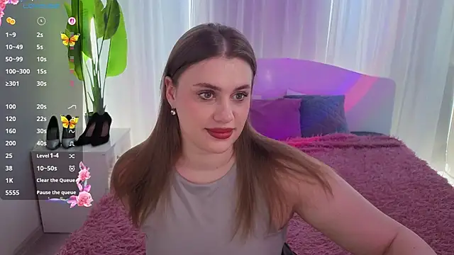 Milana Monroe online show from June 4, 2026, 4:11 pm