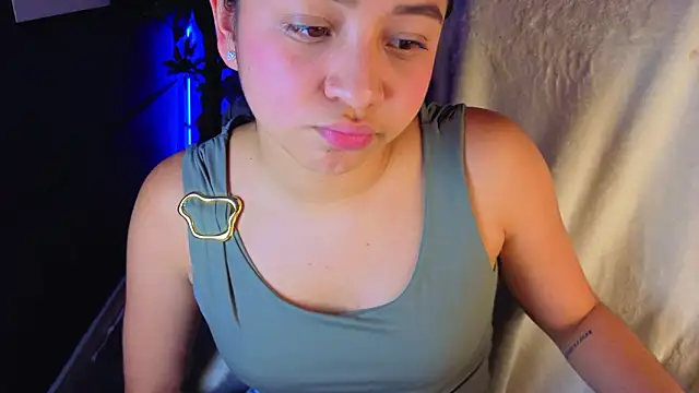 Snapshot of SophyAdams chatting on March 8, 2026, 2:04 am SophyAdams online show from March 8, 2026, 2:04 am