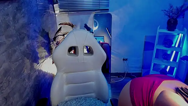 Snapshot of SophyAdams chatting on April 4, 2026, 3:35 am SophyAdams online show from April 4, 2026, 3:35 am