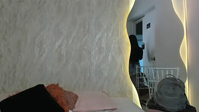 Reachel Smith online show from March 23, 2026, 11:32 am