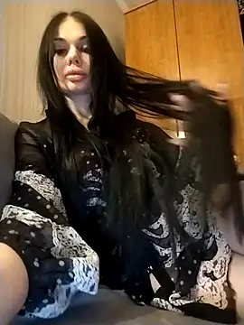 evavibe  online show from February 23, 2026, 8:31 pm