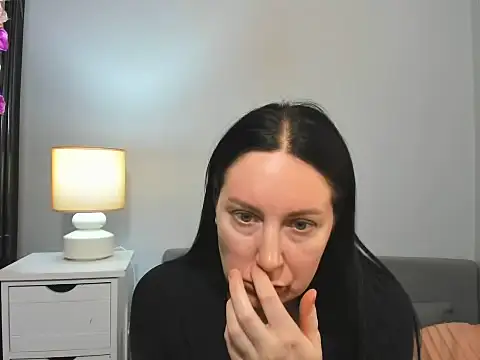 MiaFair online show from February 20, 2026, 1:35 pm