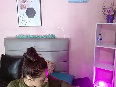 carlitasmirtrs707 online show from March 30, 2026, 3:41 am