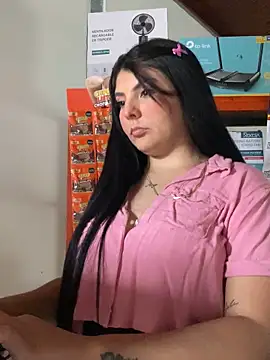 Snapshot of Isabellalicious chatting on February 19, 2026, 12:57 pm Isabellalicious online show from February 19, 2026, 12:57 pm