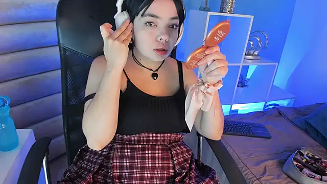 Snapshot of April_Swett chatting on March 13, 2026, 12:21 pm April Swett online show from March 13, 2026, 12:21 pm