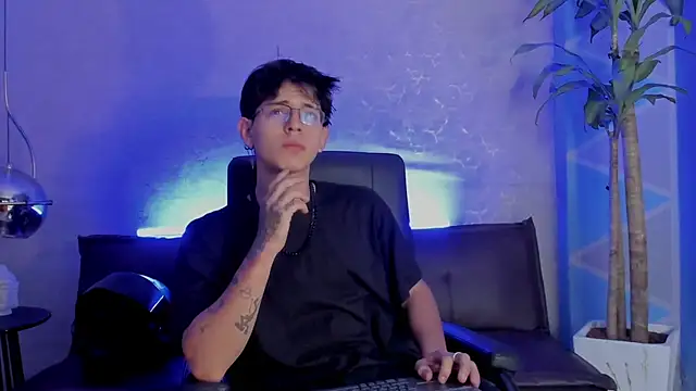 Angel scott2 online show from March 6, 2026, 11:16 am