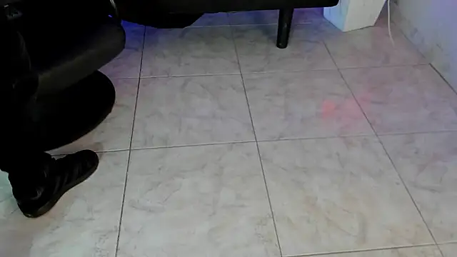 Angel scott2 online show from April 2, 2026, 11:50 am