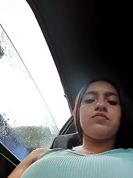 DulceCaroX online show from March 9, 2026, 11:08 pm