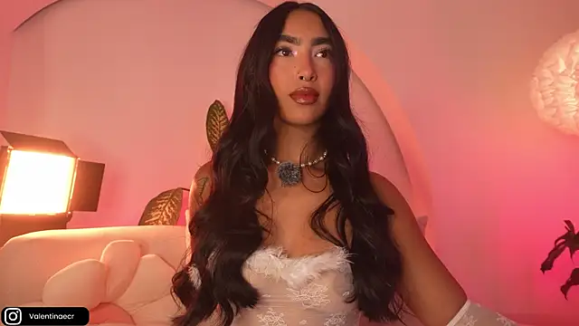 Snapshot of Kali-hill chatting on April 4, 2026, 4:19 am Kali-hill online show from April 4, 2026, 4:19 am