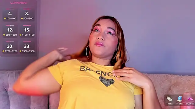 Snapshot of Miia_Grey_ chatting on March 24, 2026, 1:00 pm Miia Grey online show from March 24, 2026, 1:00 pm