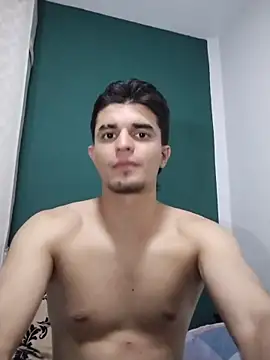 SebastianSkyler online show from April 13, 2026, 10:52 am