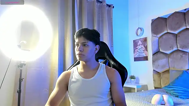 Snapshot of TonyPetrovjs chatting on July 4, 2026, 4:19 am TonyPetrovjs online show from July 4, 2026, 4:19 am