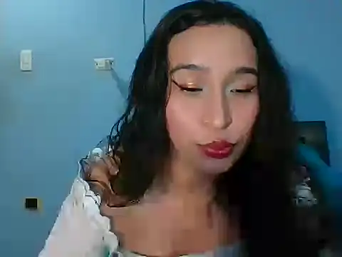 scarlettscottx  online show from April 12, 2026, 1:09 am