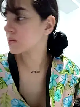 Snapshot of sara_cute_so chatting on April 7, 2026, 12:56 am sara cute so online show from April 7, 2026, 12:56 am