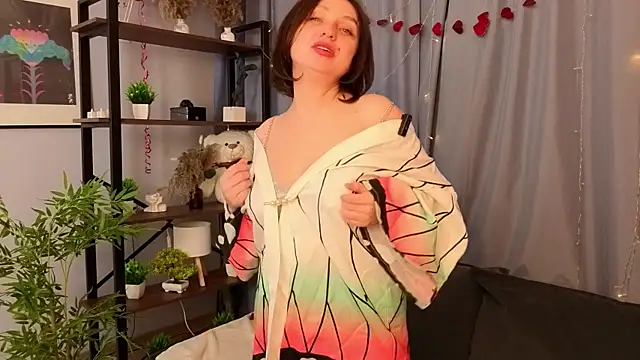 AlexaVitton online show from February 23, 2026, 7:42 am