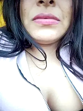 Crazy grone online show from June 9, 2026, 10:44 pm