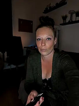ZaramourXMrX online show from May 12, 2026, 7:20 pm