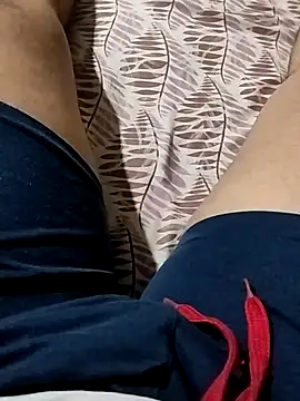 Snapshot of smallthickdick115 chatting on February 25, 2026, 2:50 pm smallthickdick115 online show from February 25, 2026, 2:50 pm