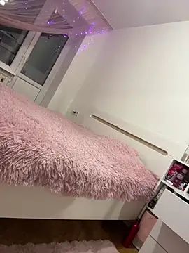 Snapshot of Faiiry_ chatting on March 7, 2026, 3:13 am Faiiry online show from March 7, 2026, 3:13 am