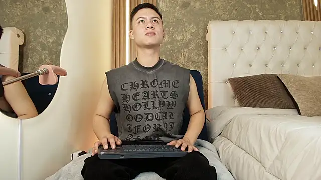 Stiven Zarek online show from March 25, 2026, 12:48 pm