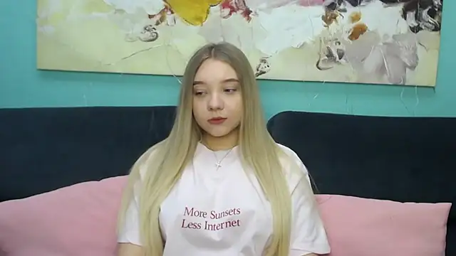 MilanaSiia online show from March 12, 2026, 5:45 am